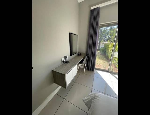 2 BEDROOM PROPERTY TO RENT IN ROSEBANK